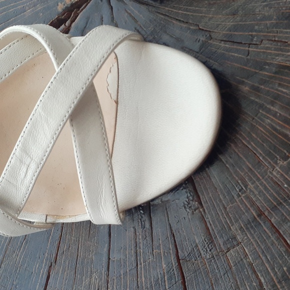 Cole Haan White Belt Strapped Open-Toe Heels Sz 8B - Picture 4 of 5